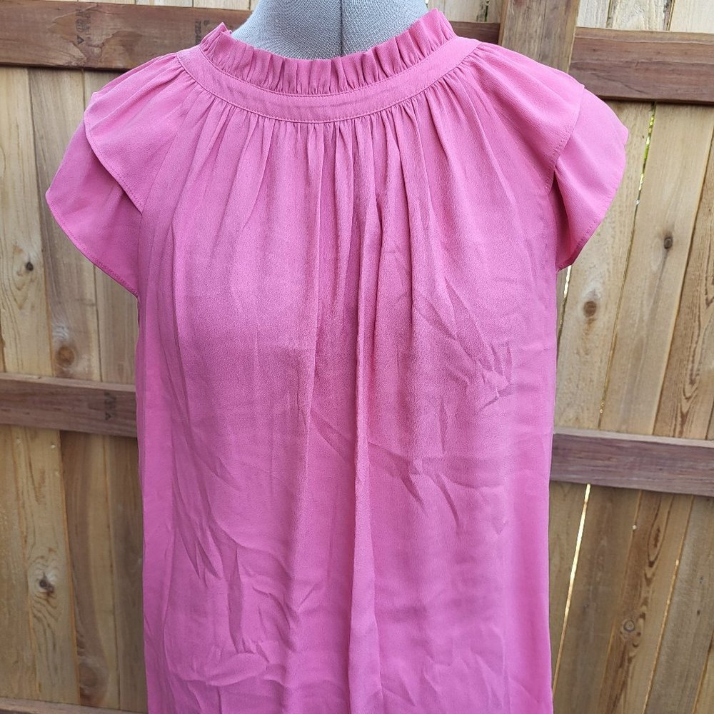 ANN TAYLOR Women's pink ruffle neck top SMALL